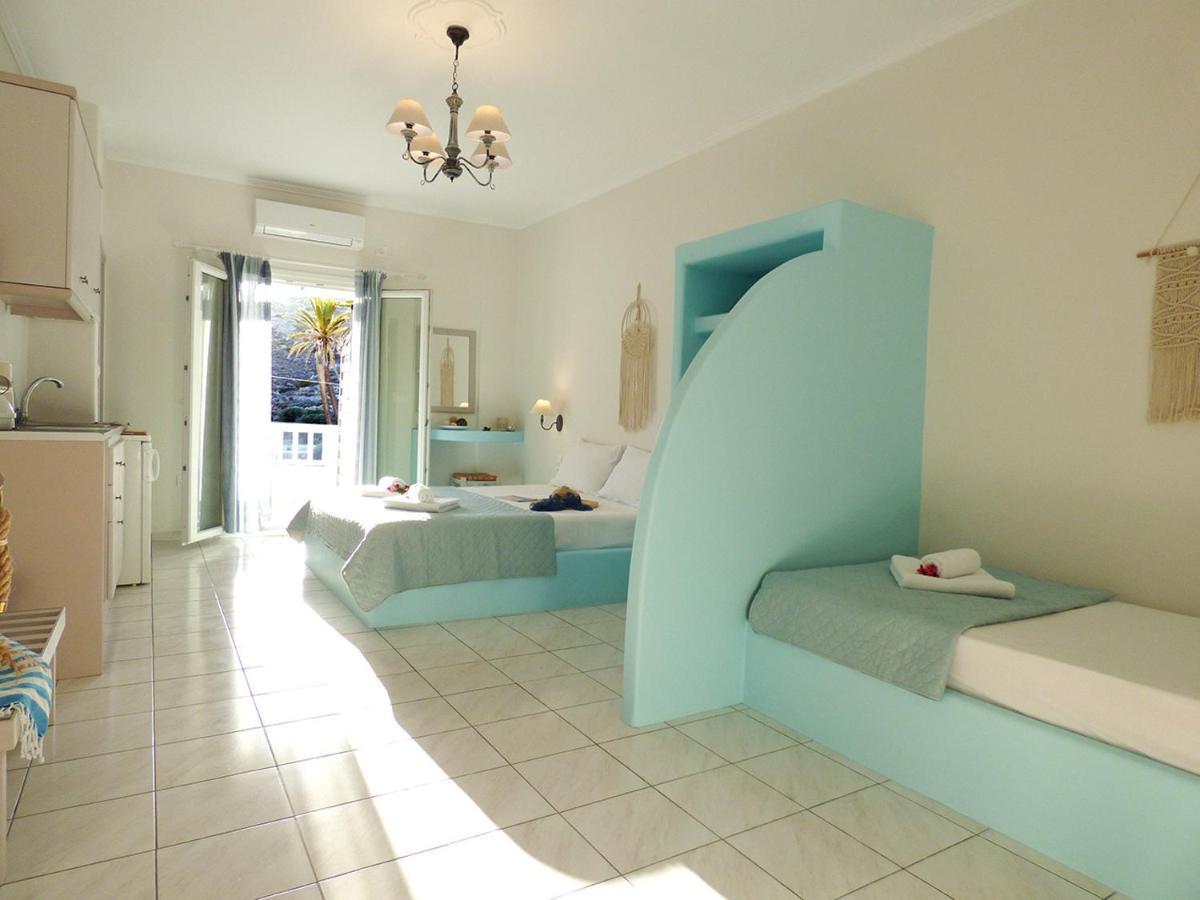 Tasoula Guest House Adámas Eksteriør bilde