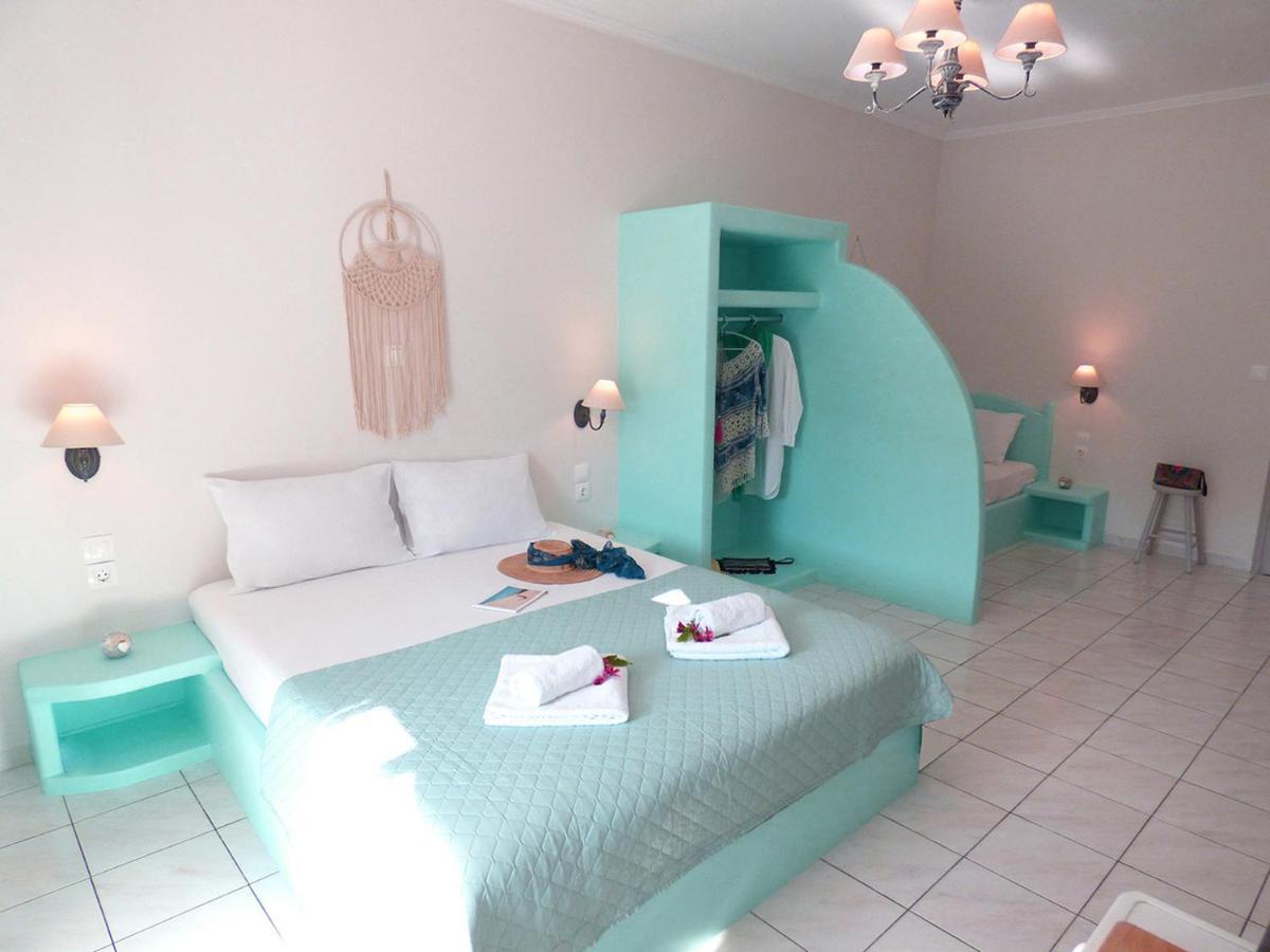 Tasoula Guest House Adámas Eksteriør bilde
