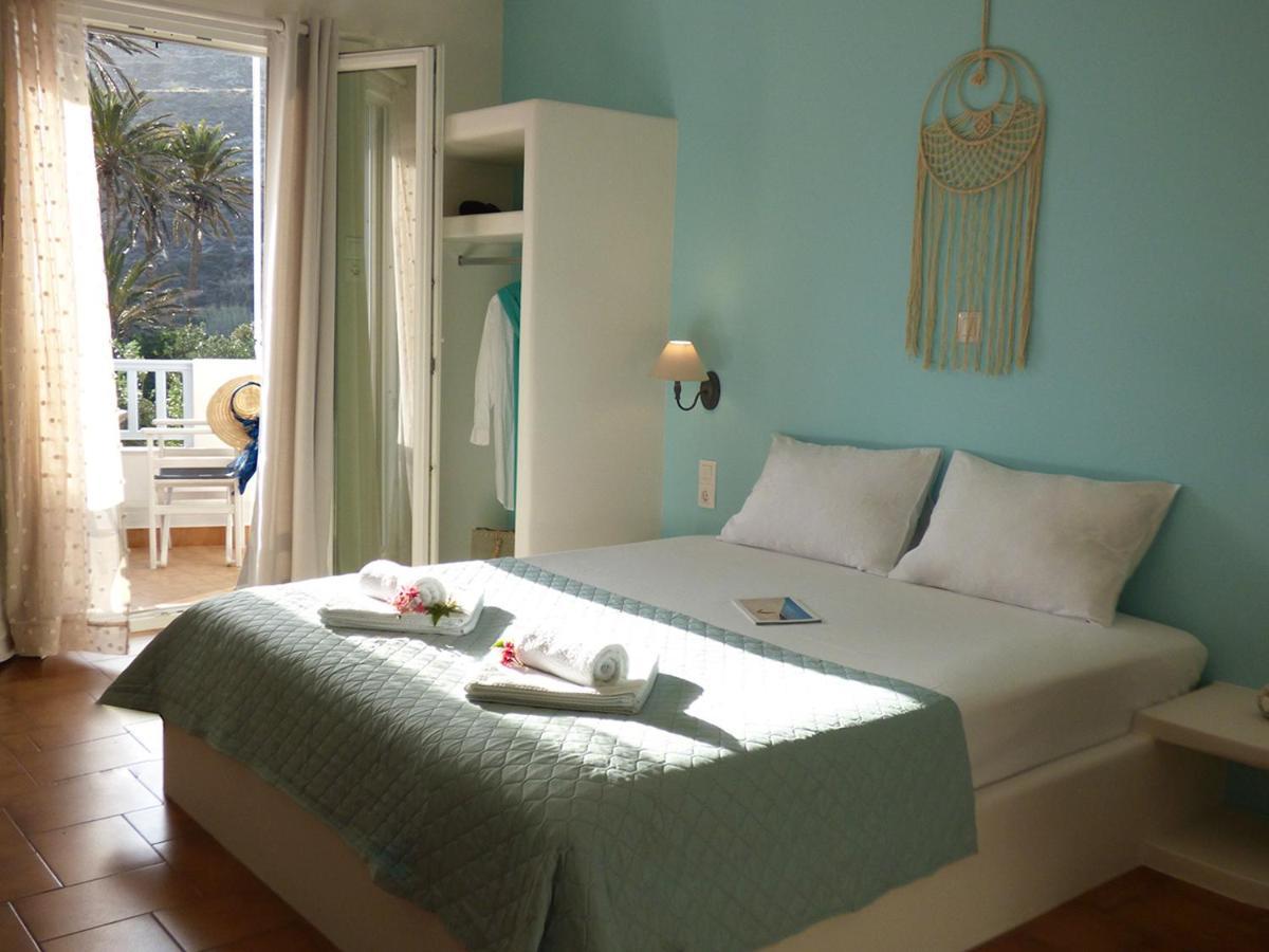 Tasoula Guest House Adámas Eksteriør bilde