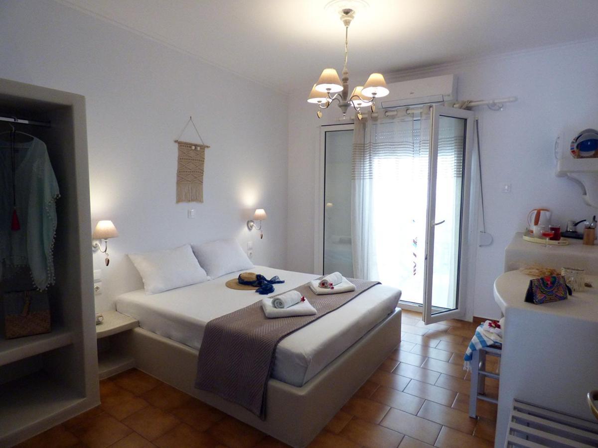Tasoula Guest House Adámas Eksteriør bilde