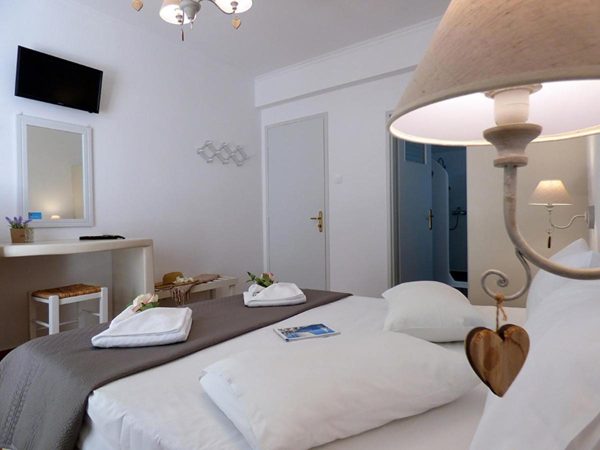 Tasoula Guest House Adámas Eksteriør bilde