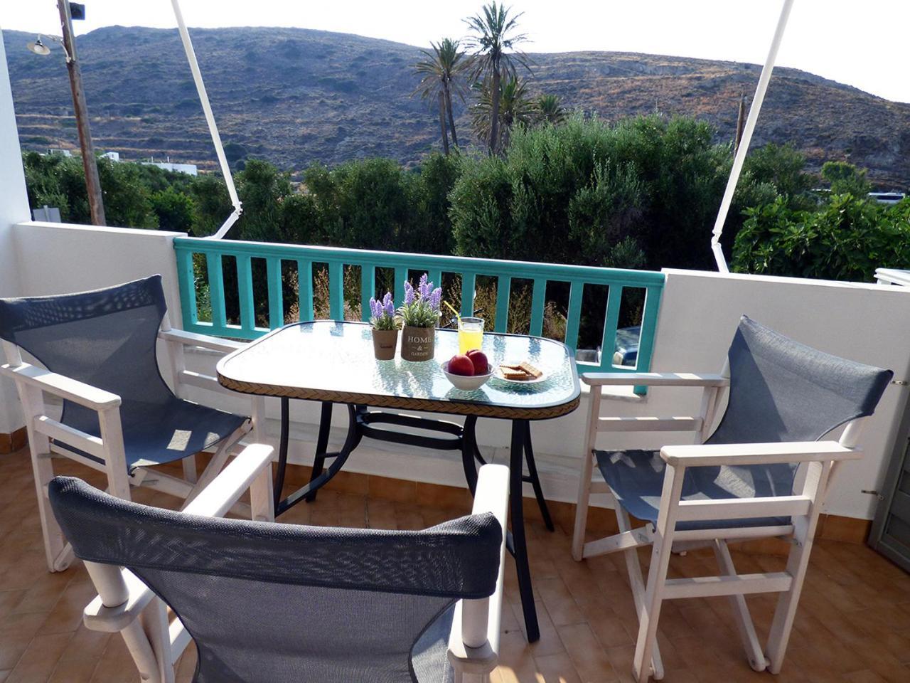 Tasoula Guest House Adámas Eksteriør bilde