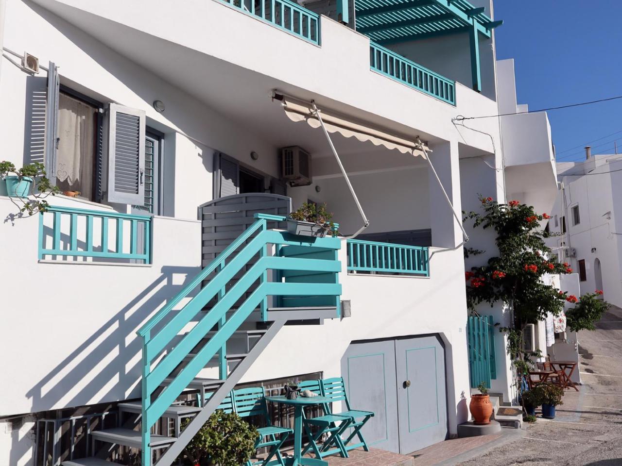 Tasoula Guest House Adámas Eksteriør bilde