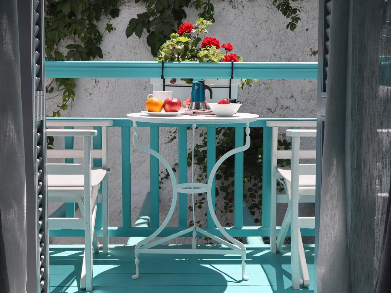Tasoula Guest House Adámas Eksteriør bilde